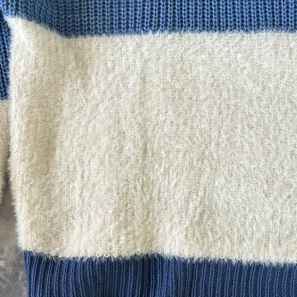 Lune Striped Splice Crew Neck Sweater Blue Off White size Medium - Picture 3 of 5